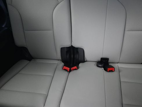 Used 2024 Kia Telluride SX w/ Towing Package FWD image 17