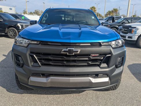 Used 2024 Chevrolet Colorado Trail Boss image 9