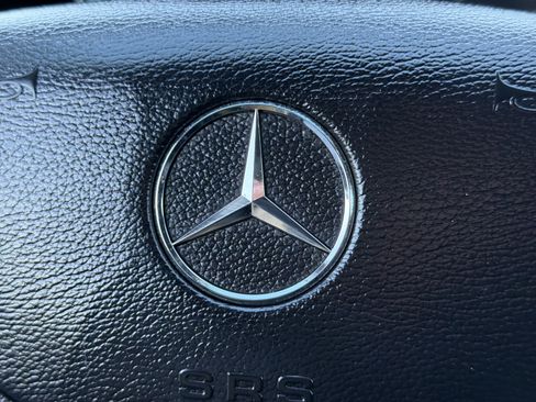 Used 2006 Mercedes-Benz CLS 500 image 24