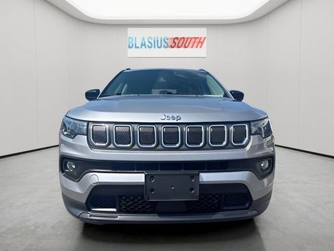Used 2022 Jeep Compass Latitude AWD/4WD image 8
