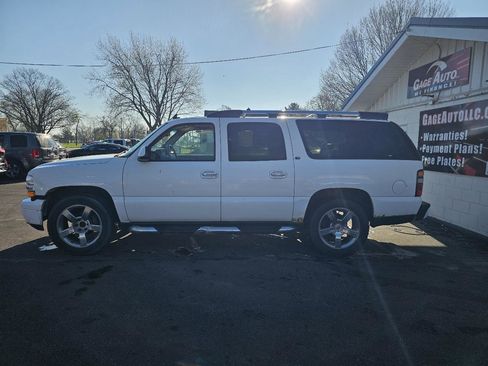 Used 2006 Chevrolet Suburban LTZ w/ Preferred Equipment Group image 6