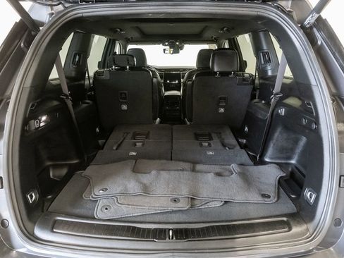 Used 2024 Jeep Grand Cherokee L Limited w/ Luxury Tech Group II AWD/4WD image 35