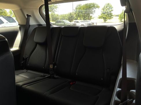 Used 2026 Kia Carnival FWD image 13