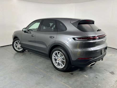 Certified 2026 Porsche Cayenne AWD/4WD image 3