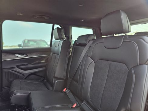 New 2026 Jeep Grand Cherokee L 2WD image 23