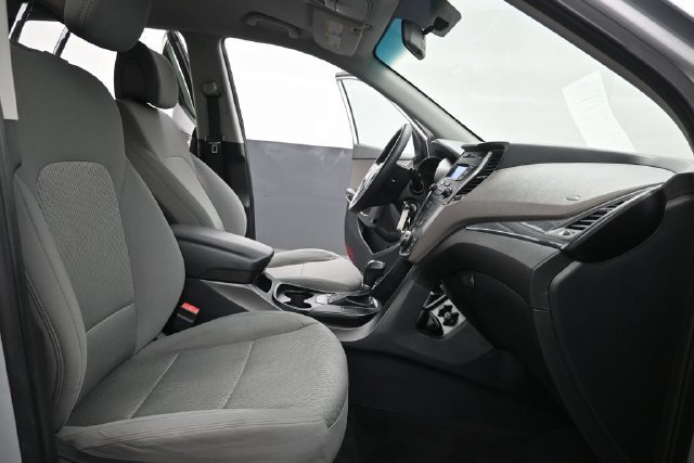 Used 2016 Hyundai Santa Fe Sport FWD image 2
