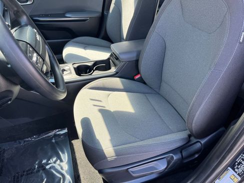 Used 2025 Kia K4 FWD image 34