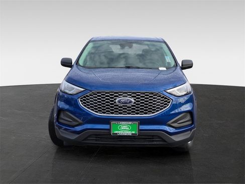 Used 2024 Ford Edge SE image 2