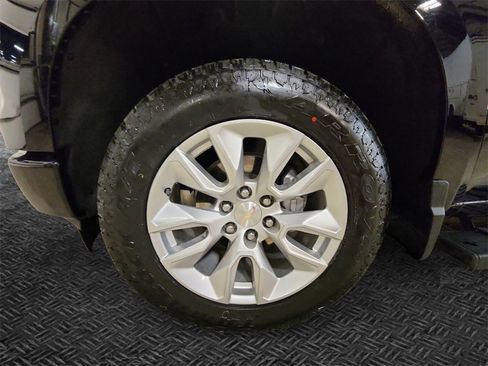 Certified 2023 Chevrolet Silverado 1500 Custom image 11