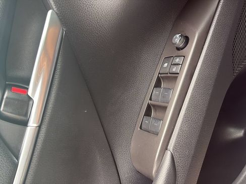Used 2024 Toyota Camry SE w/ Convenience Package FWD image 18