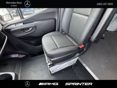 New 2025 Mercedes-Benz Sprinter 2500 image 18