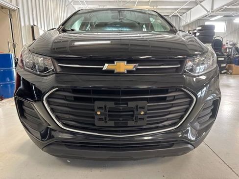 Used 2020 Chevrolet Trax LS FWD image 26