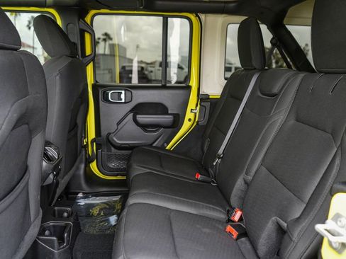 Used 2022 Jeep Wrangler Unlimited Sport AWD/4WD image 19