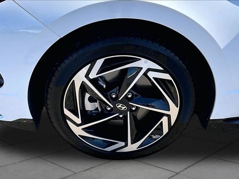 Used 2026 Hyundai Sonata SEL FWD image 10