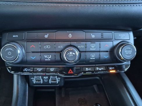 Used 2022 Dodge Durango GT AWD/4WD image 28