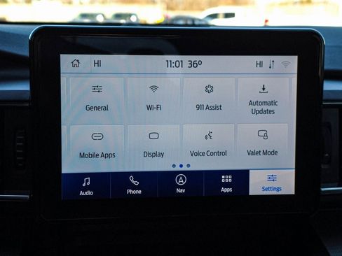 Used 2020 Ford Explorer XLT w/ Equipment Group 202A image 16