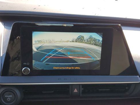 Used 2024 Toyota Prius Prime Premium image 25