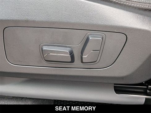 Used 2025 BMW X1 xDrive28i w/ Convenience Package image 13