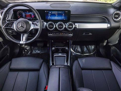 Certified 2025 Mercedes-Benz GLB 250 image 12