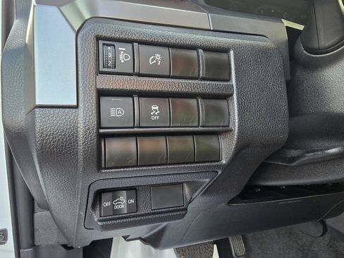 Used 2024 Toyota Tacoma SR5 AWD/4WD image 24