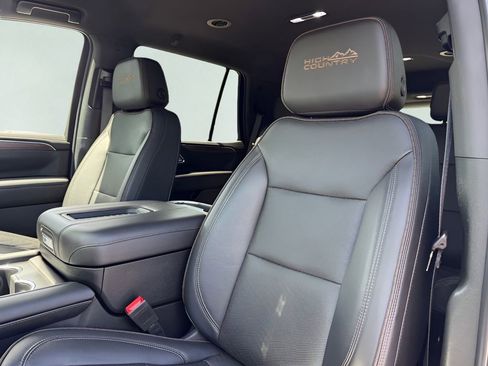Used 2023 Chevrolet Tahoe High Country AWD/4WD image 11