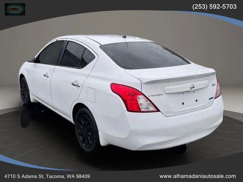 Used 2012 Nissan Versa SV w/ Convenience Pkg image 6