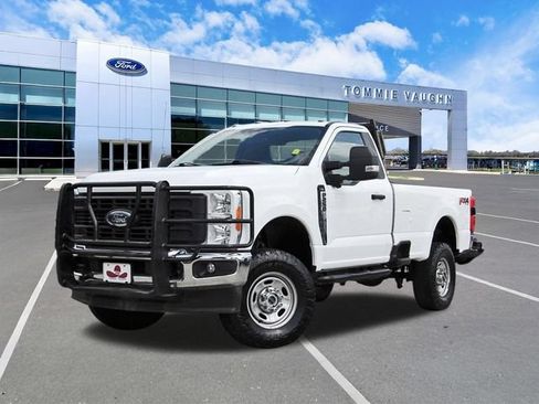 Used 2023 Ford F250 XL w/ 360-Degree Camera Package AWD/4WD image 1