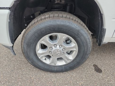 New 2025 RAM 2500 Big Horn image 25