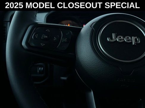 New 2025 Jeep Gladiator Sport image 29