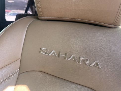 Used 2023 Jeep Wrangler Unlimited Sahara w/ Cold Weather Group image 30