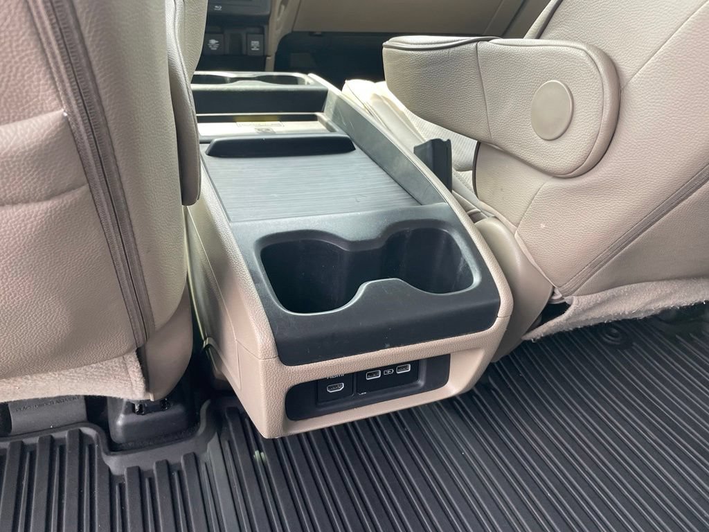 Used 2023 Honda Odyssey Elite image 25