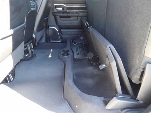 Used 2026 RAM 2500 Laramie AWD/4WD image 38