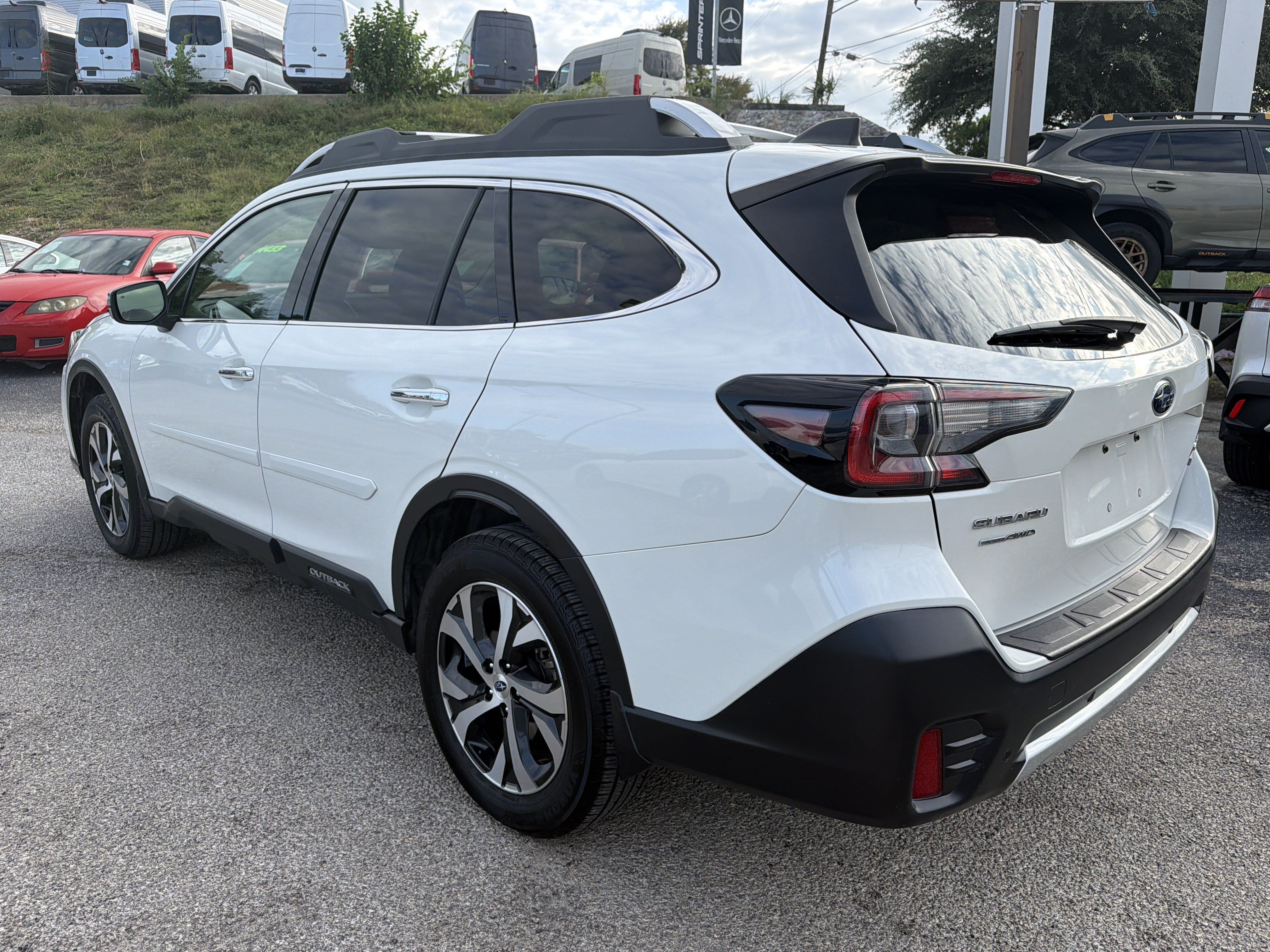 Used 2021 Subaru Outback Touring XT AWD/4WD image 5