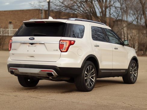 Used 2017 Ford Explorer Platinum image 7
