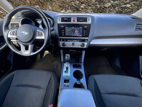Used 2017 Subaru Outback 2.5i Premium image 14