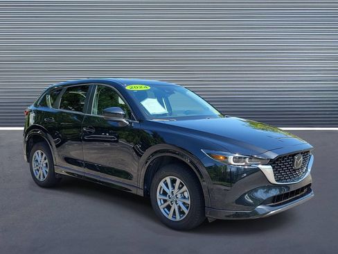 Used 2024 MAZDA CX-5 AWD 2.5 S w/ Preferred Package image 2