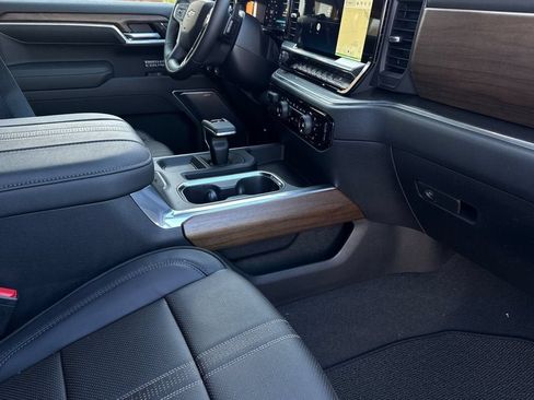 New 2026 Chevrolet Silverado 1500 High Country w/ Midnight Edition AWD/4WD image 15