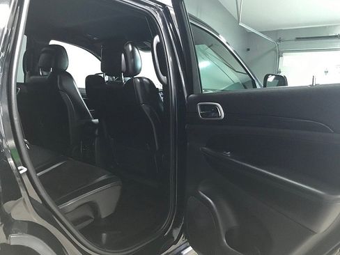 Used 2020 Jeep Grand Cherokee Laredo w/ Quick Order Package 2BN North AWD/4WD image 15