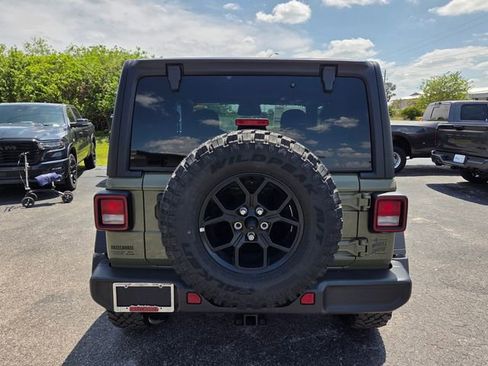 Certified 2026 Jeep Wrangler Sport AWD/4WD image 7