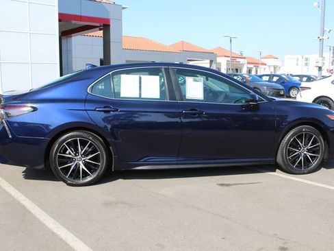 Certified 2022 Toyota Camry SE w/ Convenience Package AWD/4WD image 17