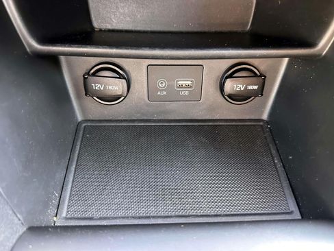 Used 2018 Hyundai Kona SE AWD/4WD image 23