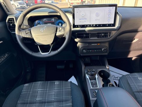 New 2025 Ford Bronco Sport Heritage w/ Convenience Package image 5