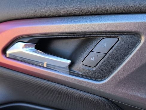 New 2026 Chevrolet Equinox EV RS image 16