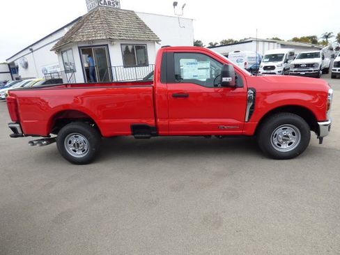 New 2026 Ford F250 XL w/ XL Chrome Package image 4