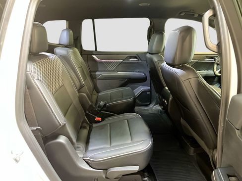 Used 2024 GMC Acadia Denali w/ LPO, Floor Liner Package AWD/4WD image 29
