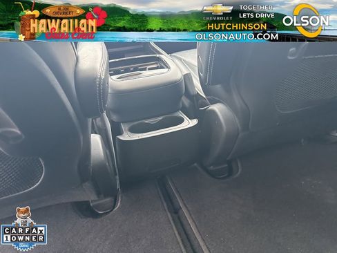 Used 2025 Chrysler Pacifica Limited image 31