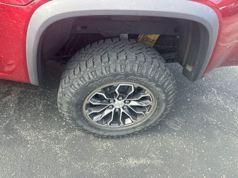 Used 2022 Chevrolet Colorado ZR2 AWD/4WD image 9