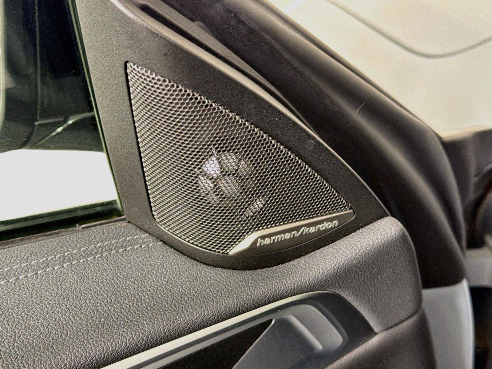 Used 2023 BMW M440i Convertible w/ Premium Package RWD image 19