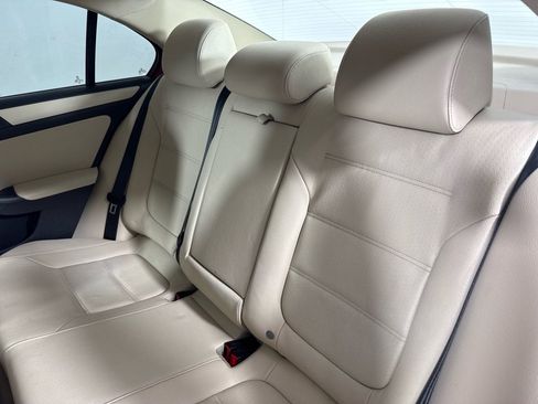 Used 2012 Volkswagen Jetta SE image 21