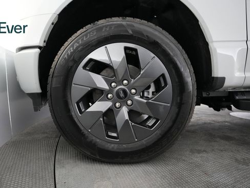 Used 2024 Ford F150 Lightning Flash image 13